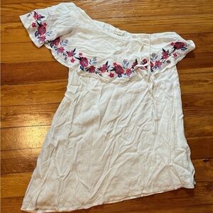 Miami White Floral Embroidered Blouse
